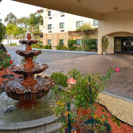 Citrus Suites Redlands Loma Linda Hotel Екстериор снимка