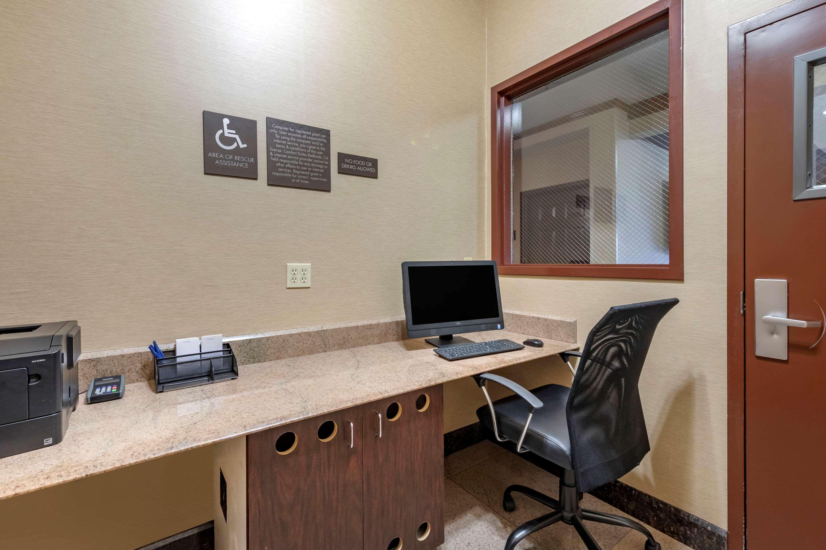 Citrus Suites Redlands Loma Linda Hotel Екстериор снимка