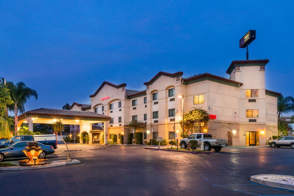 Citrus Suites Redlands Loma Linda Hotel Екстериор снимка