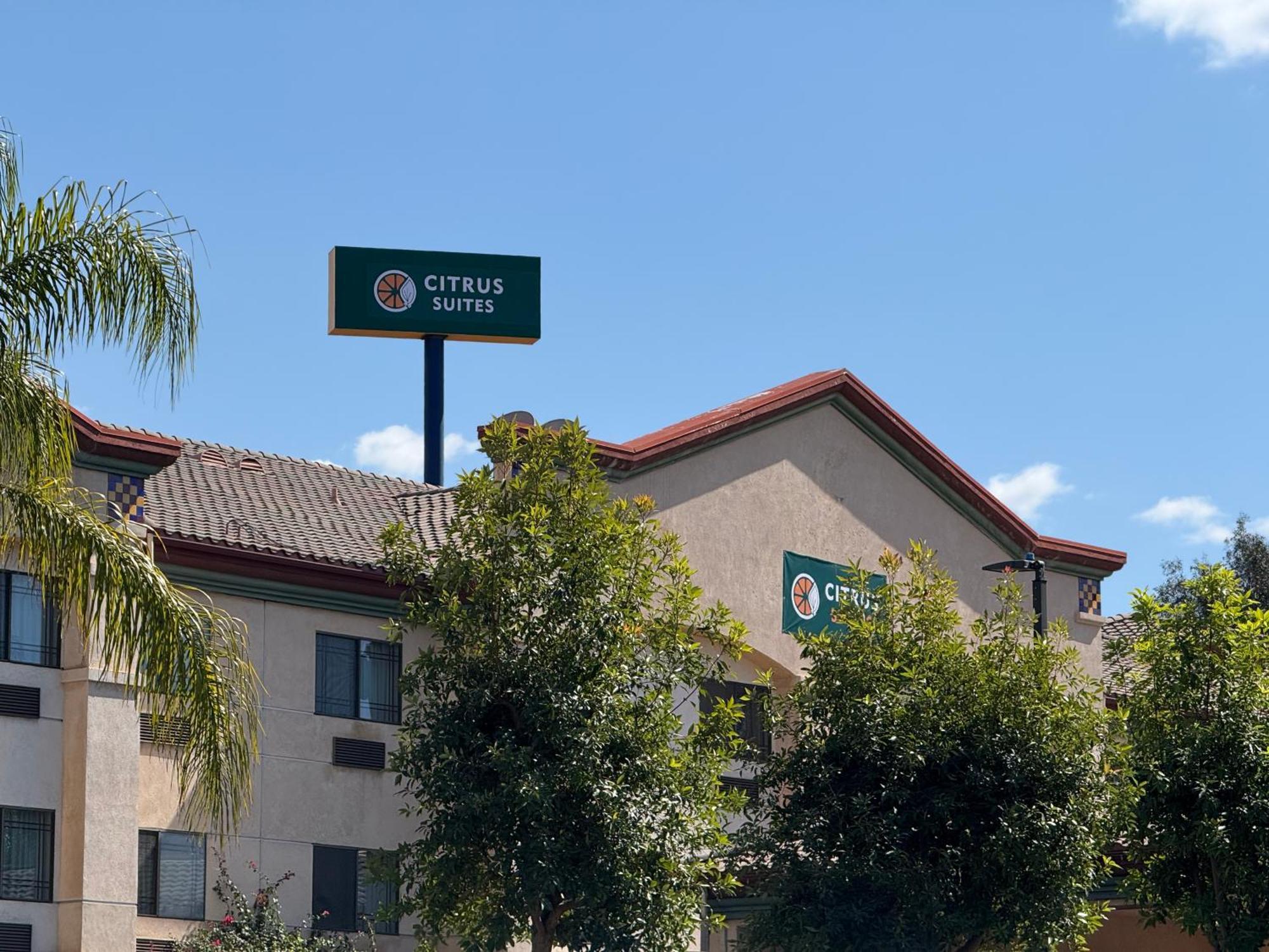 Citrus Suites Redlands Loma Linda Hotel Екстериор снимка